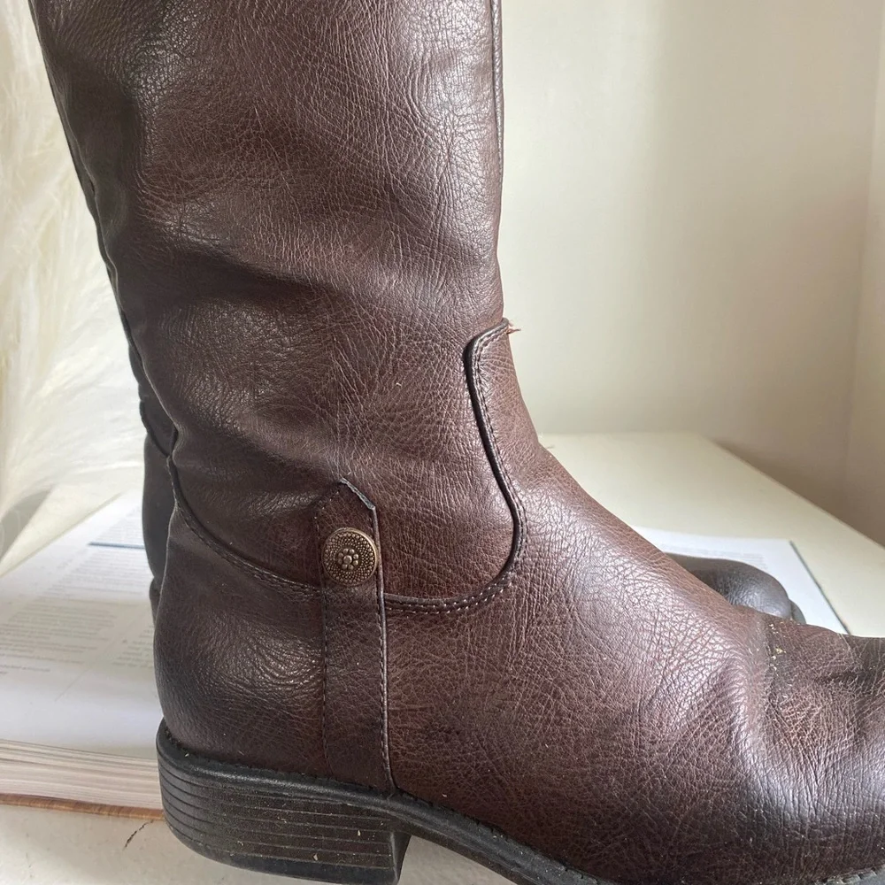 Unr8ed women chocolate brown leather boots 7M Tall Riding Boots Leather